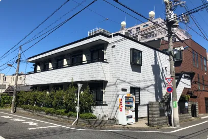 練馬区の木造アパート（築20年・1K×10世帯）の外観