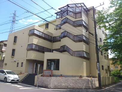 多摩市
