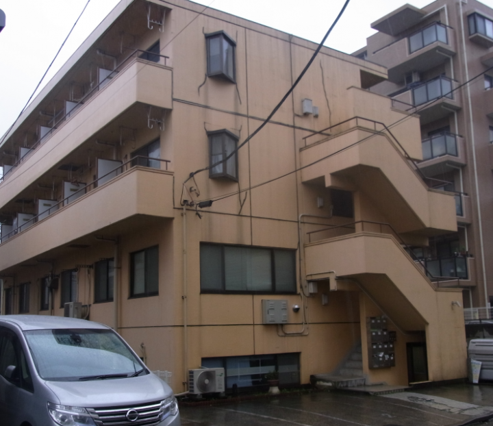 三鷹市